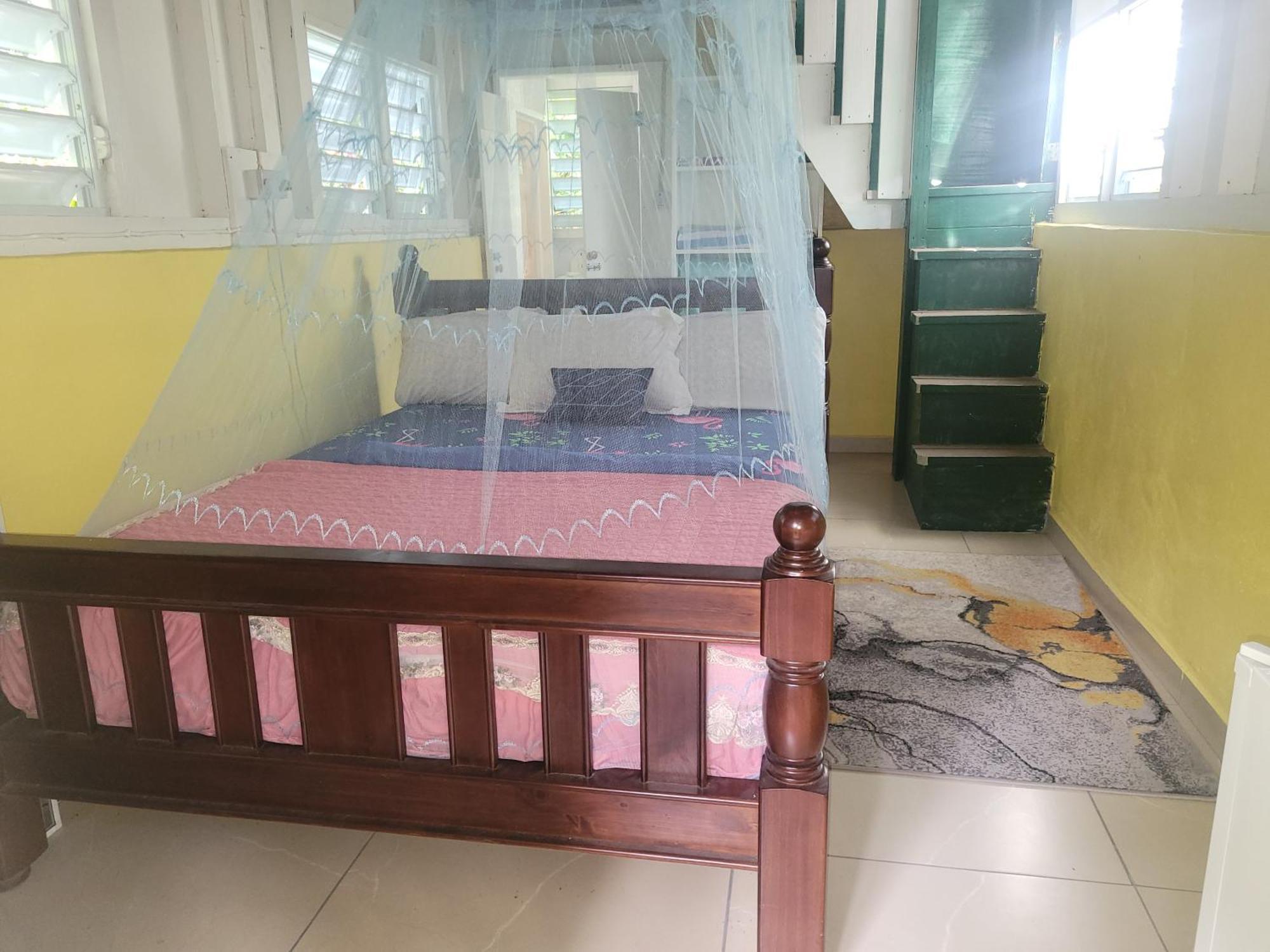 Ti Kwen Glo Cho Hotel Roseau Luaran gambar